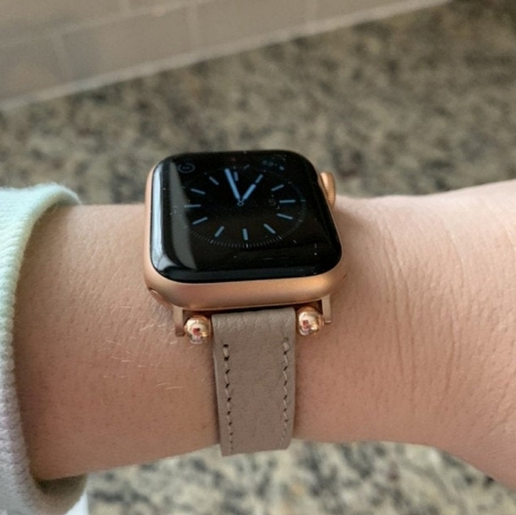 🚫Out•Of•Stock🚫 Premium Leather Apple Watch Band - Picture 4 of 5